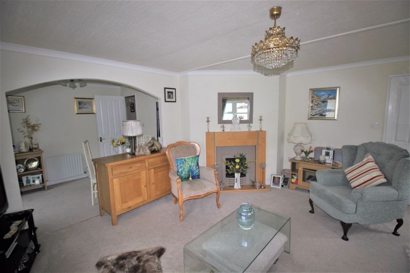 2 bed  for sale in Fairfield Park, Ollerton, NG22  - Property Image 6