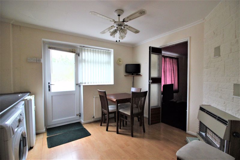 3 bed house for sale in The Markhams, Ollerton, NG22 4