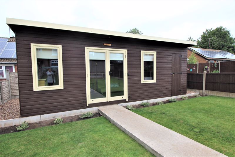 3 bed house for sale in Forest Road, Ollerton, NG22  - Property Image 13