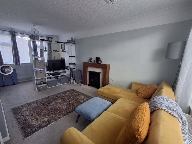 3 bed house for sale in Petersmith Drive, Ollerton, NG22 4