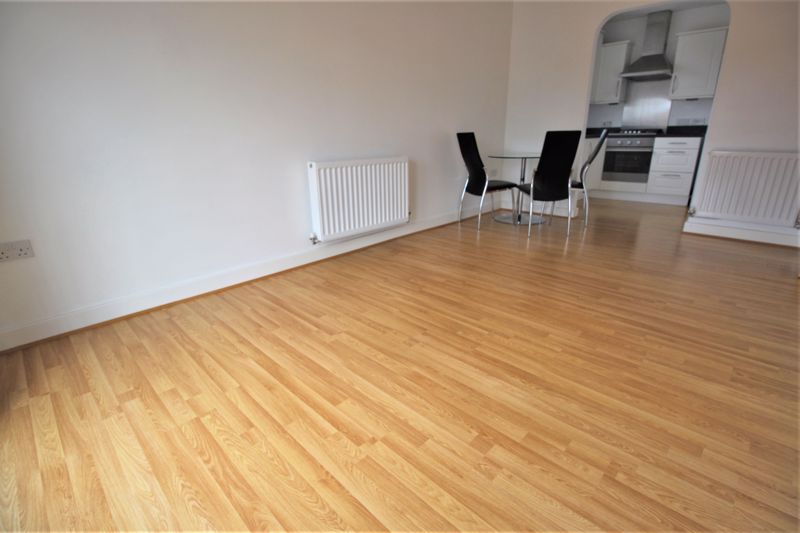 2 bed flat to rent in Priestley Court, Ollerton, NG22 3