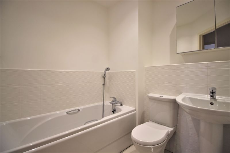 2 bed flat to rent in Priestley Court, Ollerton, NG22 8