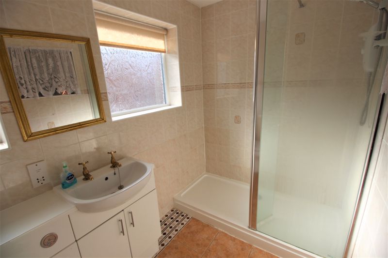 3 bed bungalow for sale in Griceson Close, Ollerton, NG22  - Property Image 14