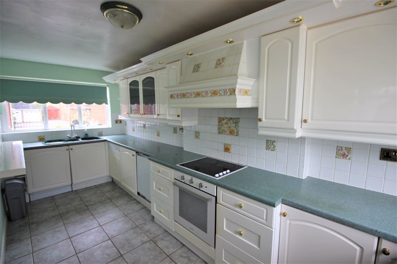 3 bed bungalow for sale in Griceson Close, Ollerton, NG22 3