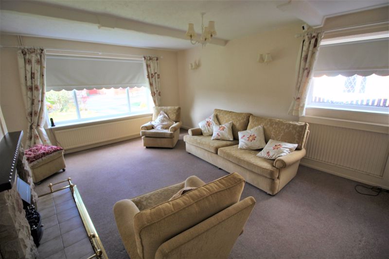 3 bed bungalow for sale in Griceson Close, Ollerton, NG22 8