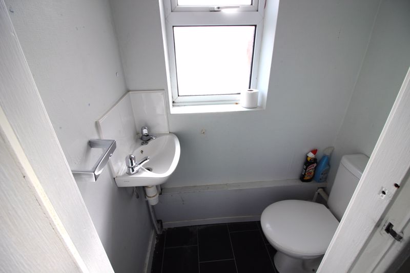 3 bed house for sale in Hatfield Avenue, Maden Vale, NG20 12