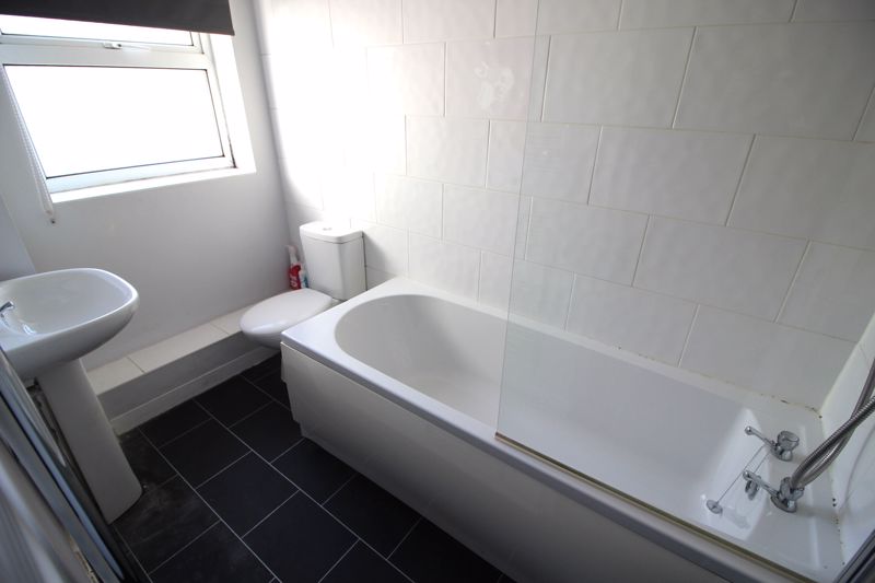 3 bed house for sale in Hatfield Avenue, Maden Vale, NG20 13