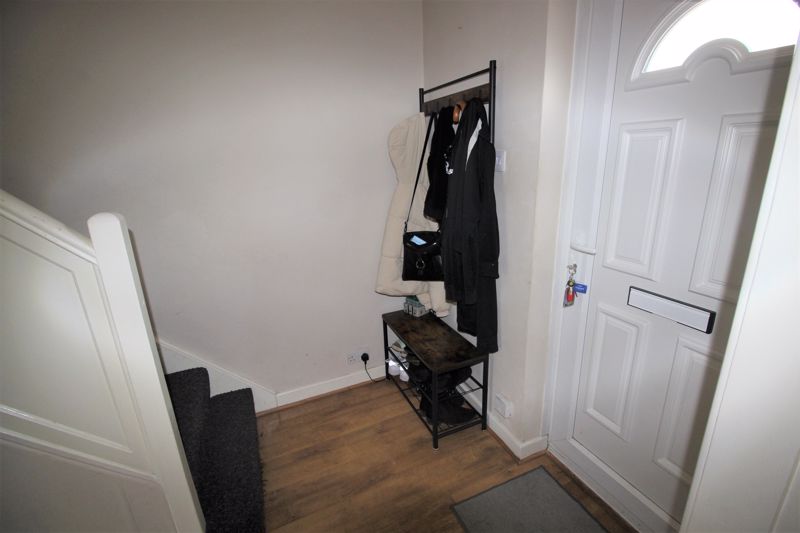 3 bed house for sale in Chestnut Drive, New Ollerton, NG22  - Property Image 2
