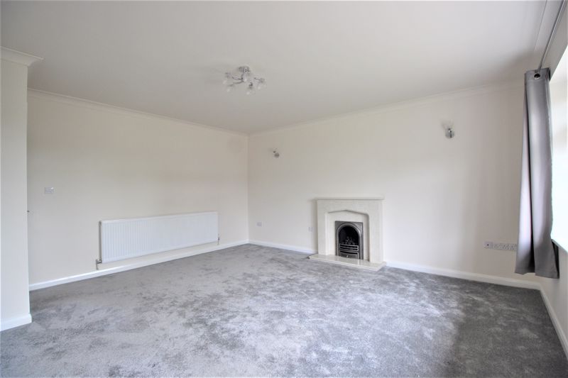 3 bed bungalow to rent in Birkland Drive, Edwinstowe, NG21  - Property Image 5