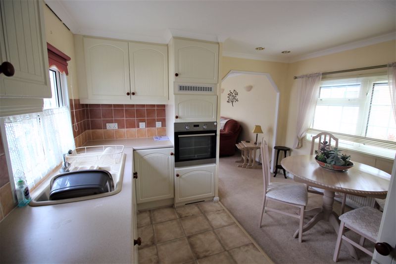 2 bed  for sale in Fairholme Park, Ollerton, NG22, NG22
