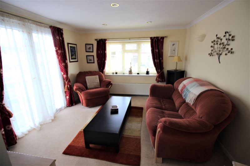 2 bed  for sale in Fairholme Park, Ollerton, NG22 5