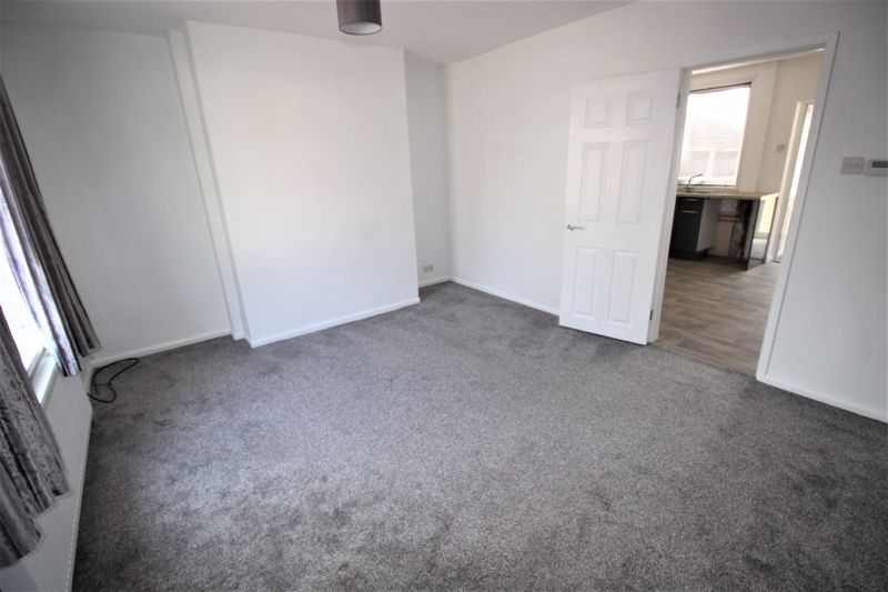 3 bed house to rent in Pine Avenue, Newark, NG22 5