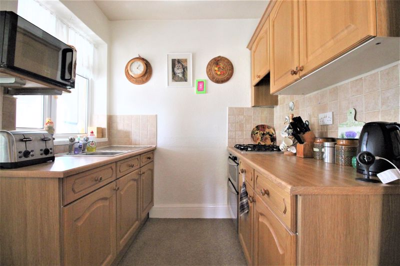 3 bed house for sale in Walesby Lane, Ollerton, NG22  - Property Image 2