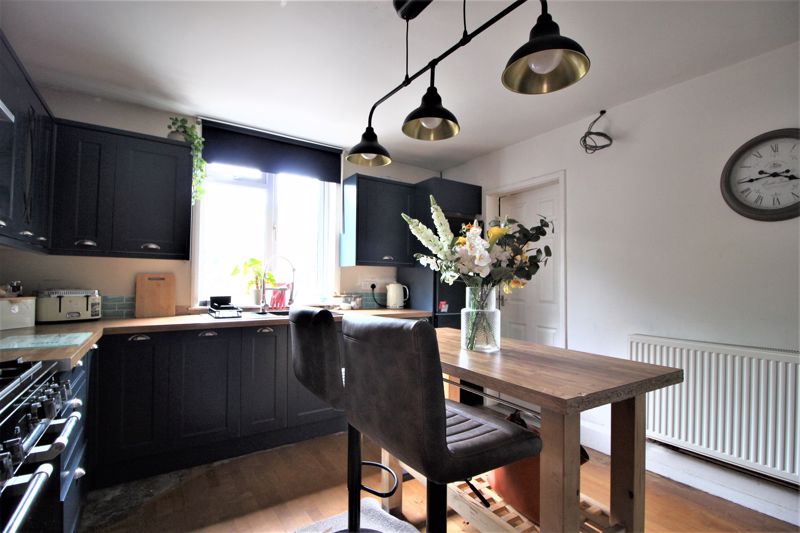 3 bed house for sale in Newark Road, Ollerton, NG22  - Property Image 4