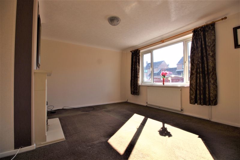 3 bed house for sale in Boy Lane, Edwinstowe, NG21  - Property Image 4