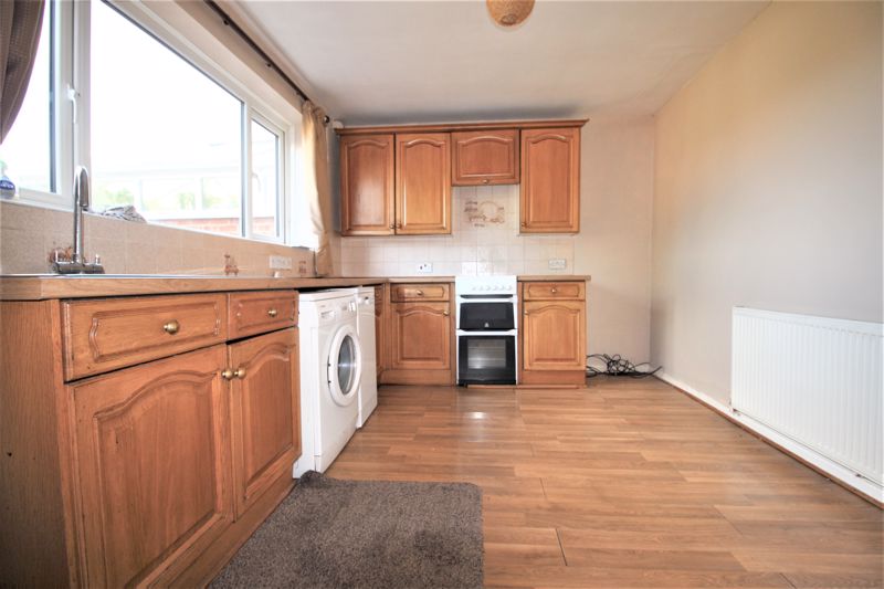 3 bed house for sale in Boy Lane, Edwinstowe, NG21  - Property Image 7
