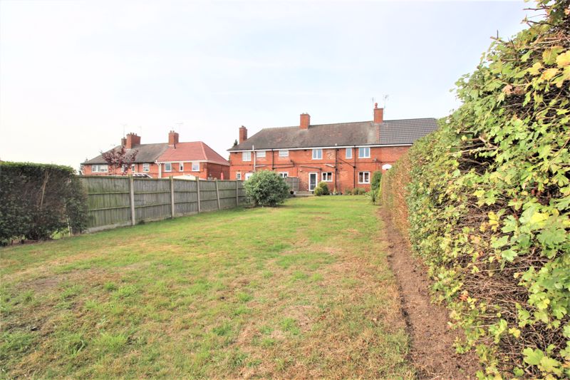 3 bed house for sale in First Avenue, Edwinstowe, NG21 19