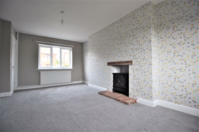 3 bed house for sale in First Avenue, Edwinstowe, NG21 6