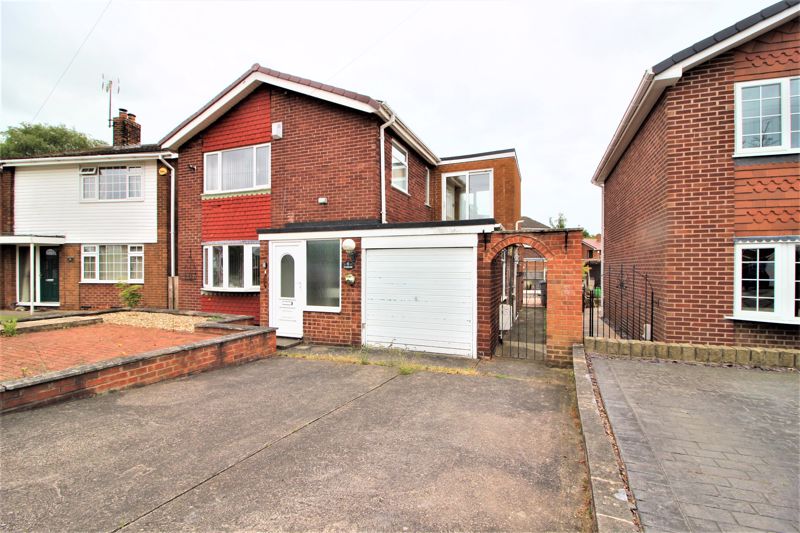 4 bed house for sale in Linton Drive, Boughton, NG22  - Property Image 1