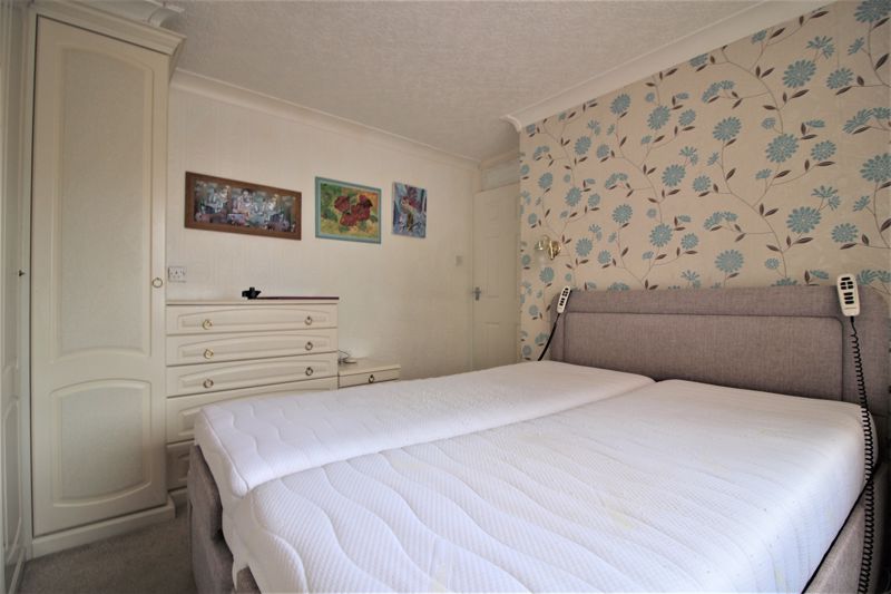 4 bed house for sale in Linton Drive, Boughton, NG22  - Property Image 12