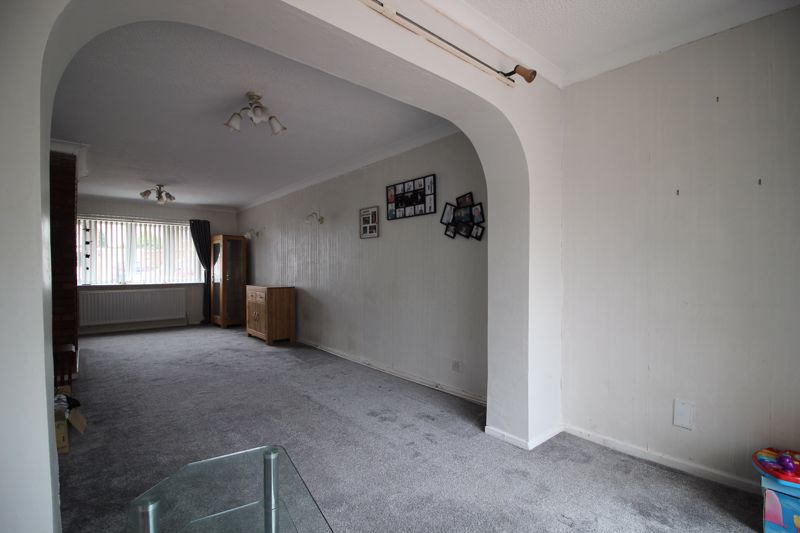 4 bed house for sale in Linton Drive, Boughton, NG22  - Property Image 6
