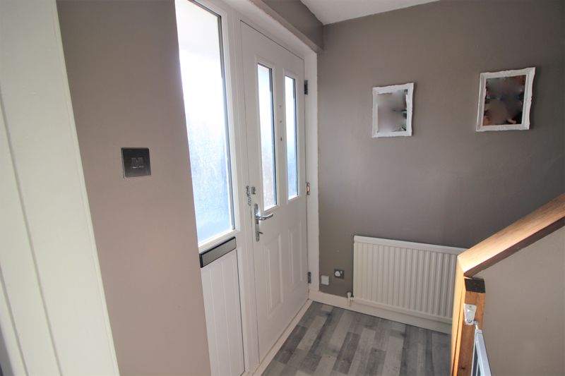 3 bed house for sale in Petersmith Drive, Ollerton, NG22  - Property Image 2