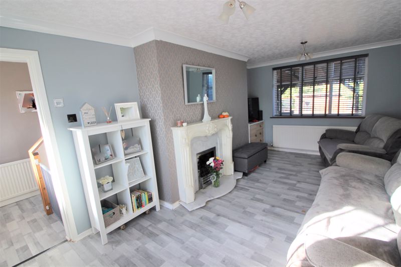 3 bed house for sale in Petersmith Drive, Ollerton, NG22  - Property Image 4