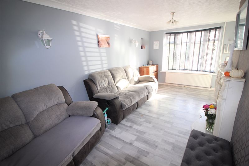 3 bed house for sale in Petersmith Drive, Ollerton, NG22 9