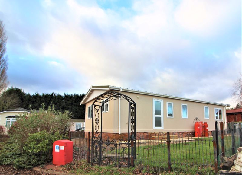 2 bed bungalow for sale in Sherwood Park, Walesby, NG22 17