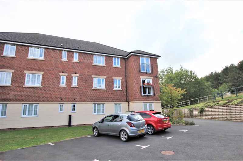 2 bed flat to rent in Freya Road, Ollerton, NG22 - Property Image 1