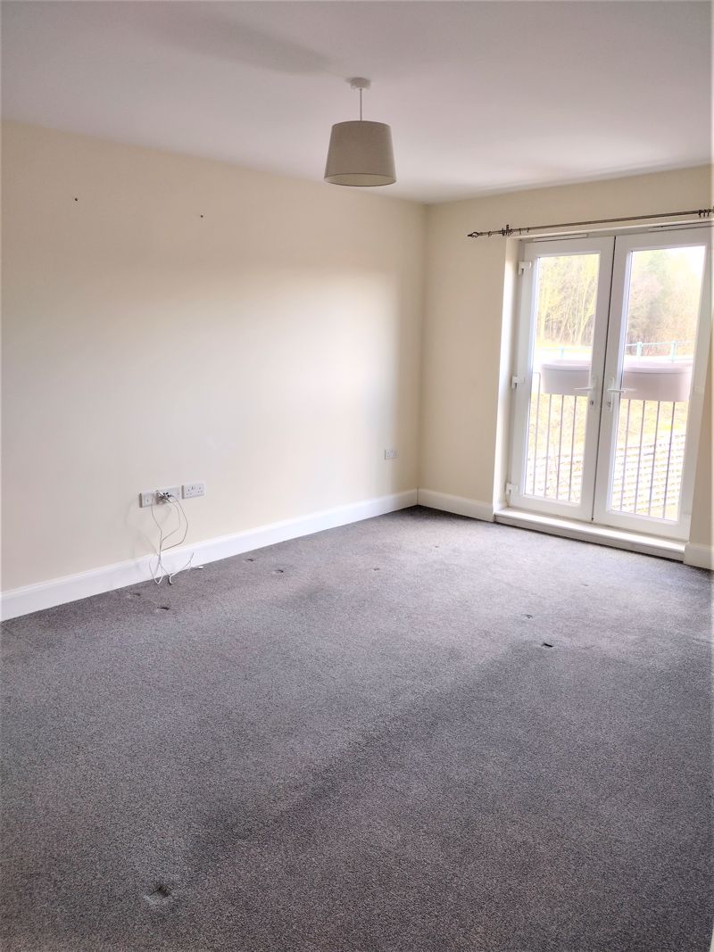 2 bed flat to rent in Freya Road, Ollerton, NG22 3
