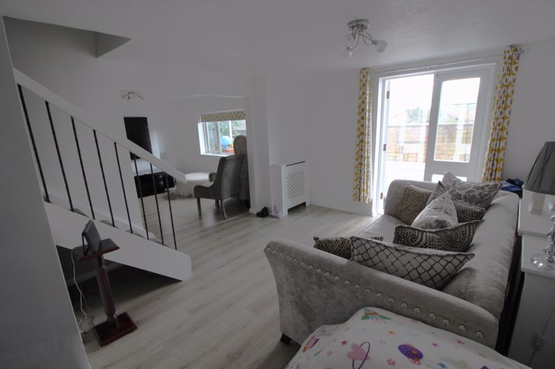 3 bed house for sale in East Lane, Mansfield, NG21 5