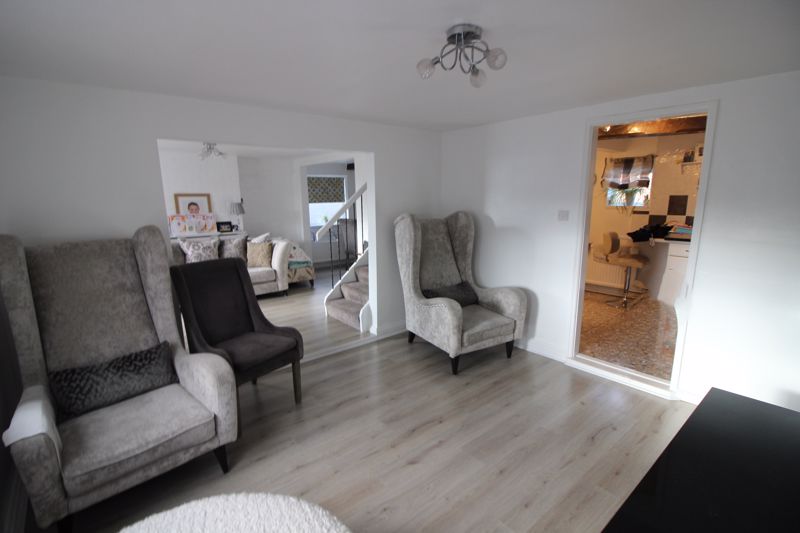 3 bed house for sale in East Lane, Mansfield, NG21 7