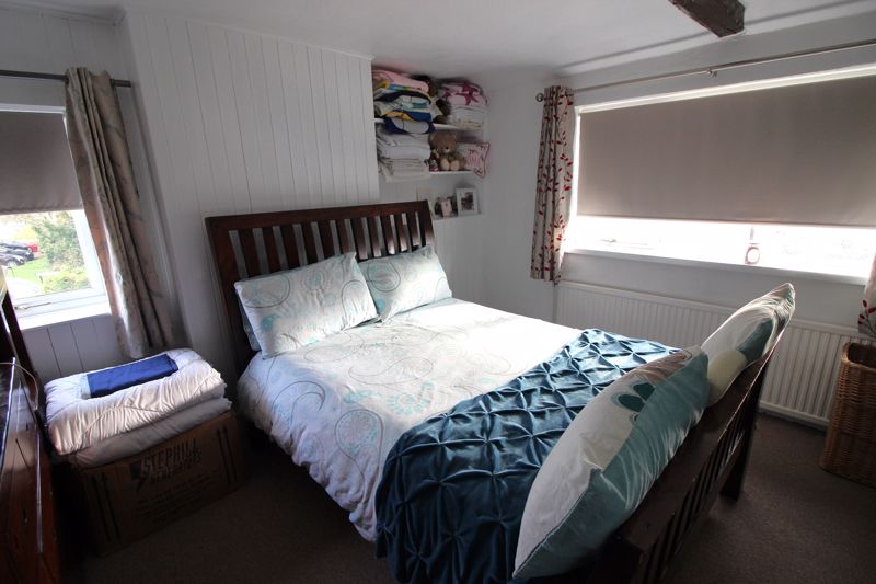 3 bed house for sale in East Lane, Mansfield, NG21 10