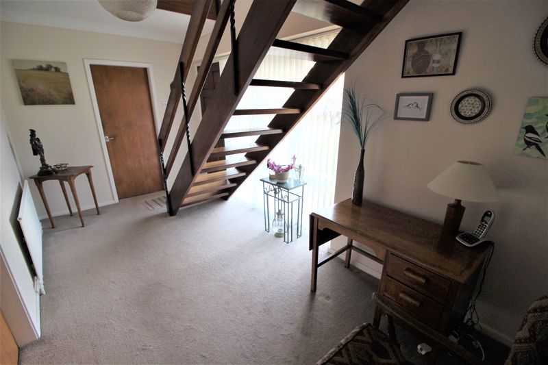 4 bed house for sale in Cornwall Drive, Ollerton, NG22  - Property Image 2