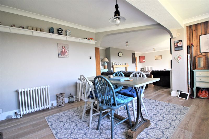 4 bed bungalow for sale in Kirton Park, Kirton, NG22  - Property Image 11