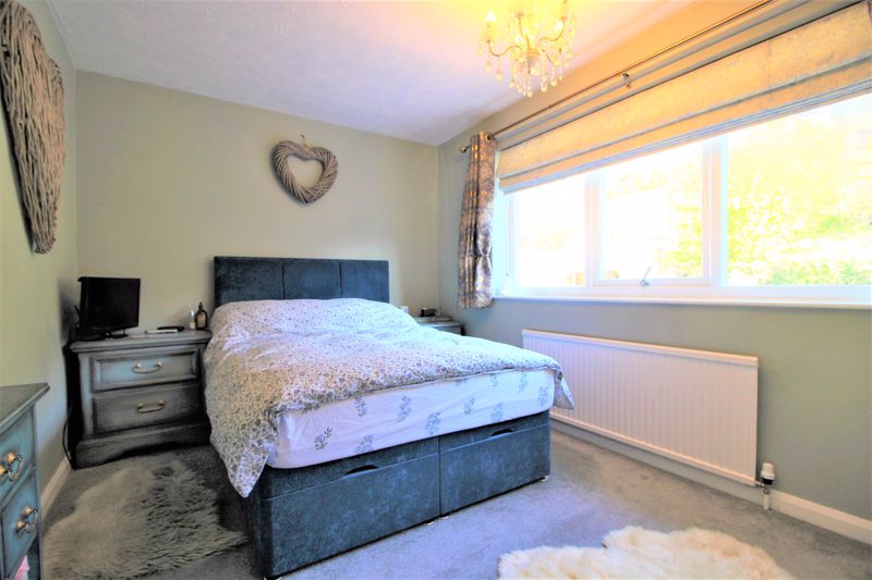 4 bed bungalow for sale in Kirton Park, Kirton, NG22  - Property Image 12