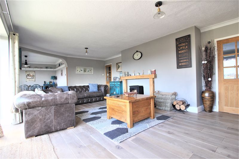4 bed bungalow for sale in Kirton Park, Kirton, NG22  - Property Image 7