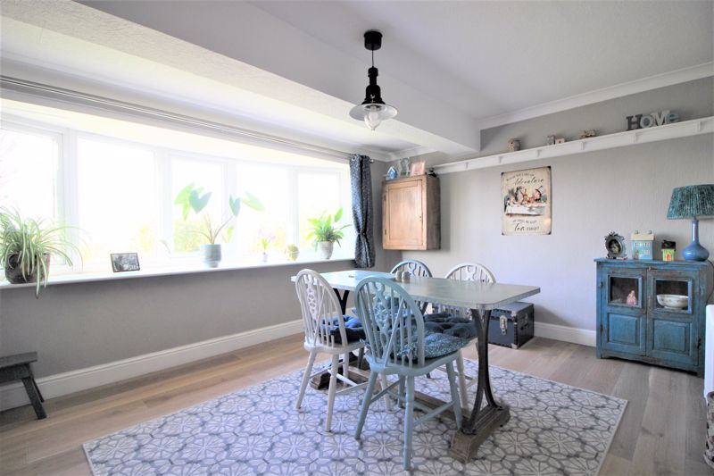 4 bed bungalow for sale in Kirton Park, Kirton, NG22  - Property Image 8