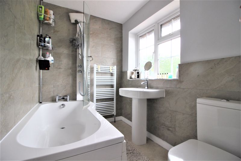 3 bed house for sale in Yew Tree Road, Ollerton, NG22  - Property Image 13