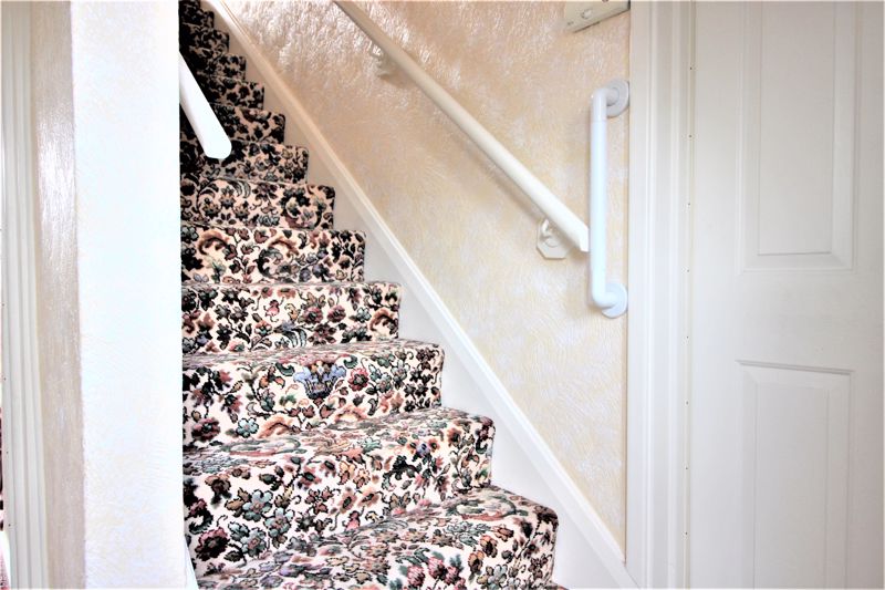 3 bed house for sale in Abbey Road, Edwinstowe, NG21 6