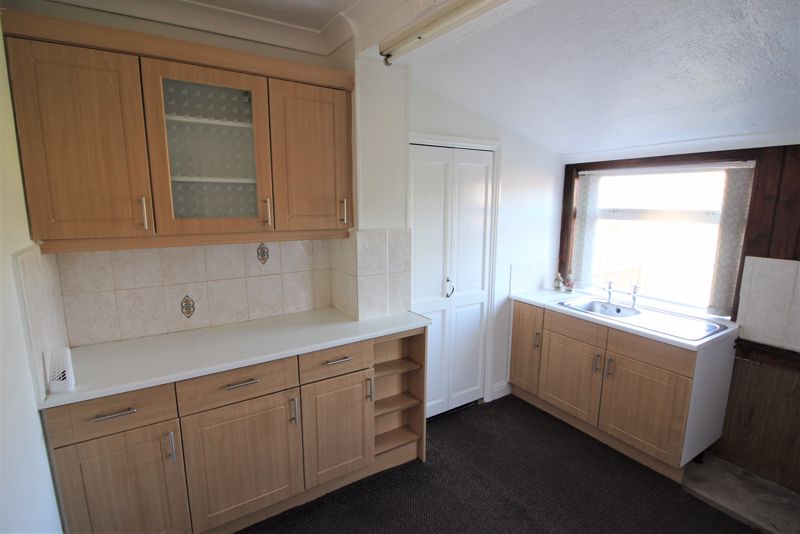 3 bed house for sale in Forest Road, Ollerton , NG22 2