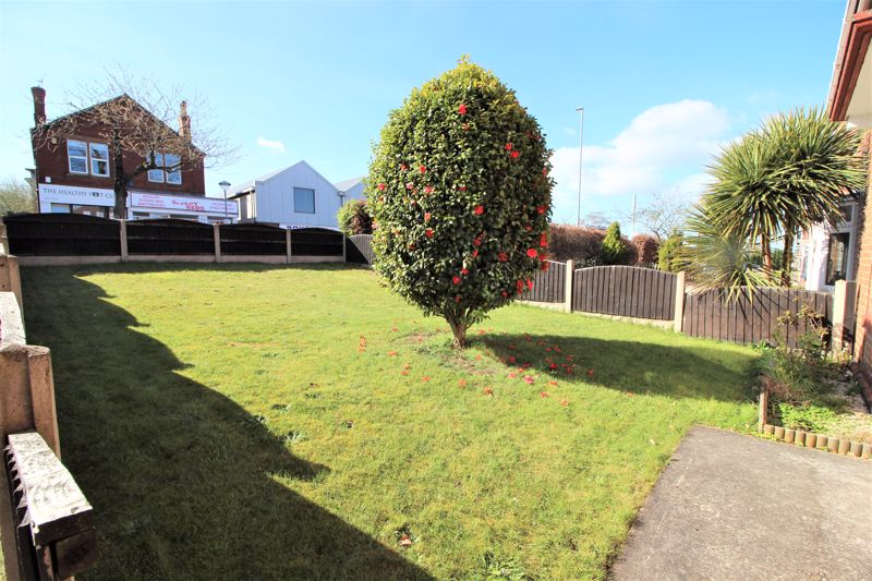 3 bed house for sale in Forest Road, Ollerton , NG22 20