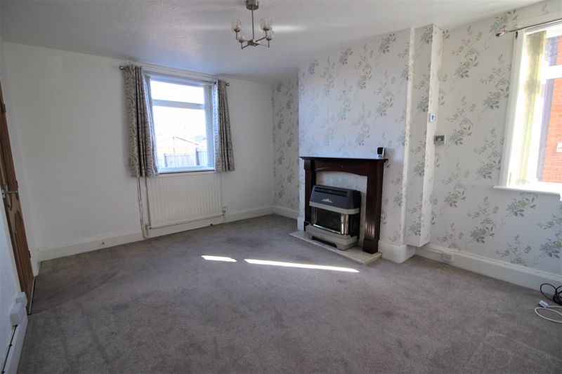 3 bed house for sale in Forest Road, Ollerton , NG22  - Property Image 5
