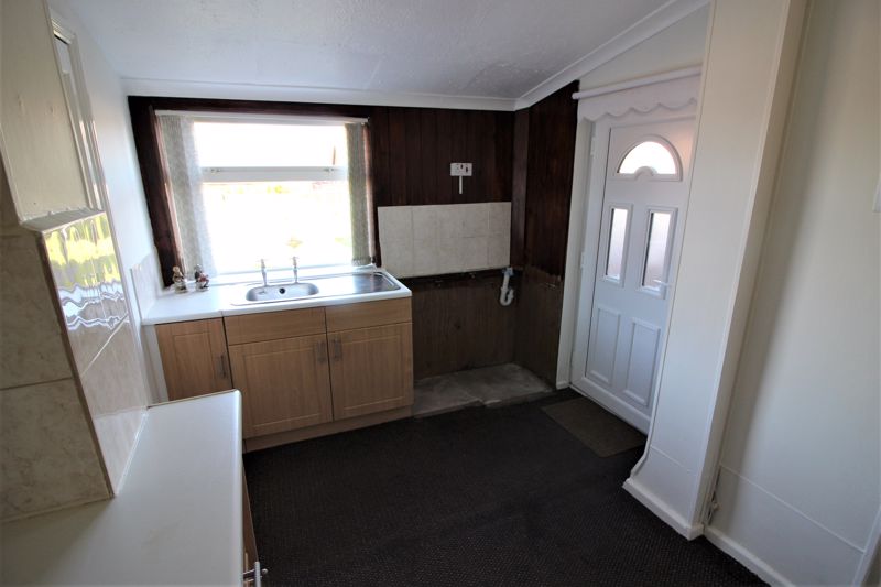 3 bed house for sale in Forest Road, Ollerton , NG22 9