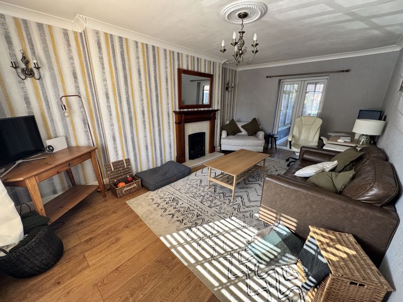 3 bed house for sale in Fourth Avenue, Edwinstowe, NG21 2