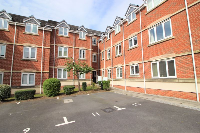 2 bed flat for sale in Trinity Road, Edwinstowe, NG21  - Property Image 1