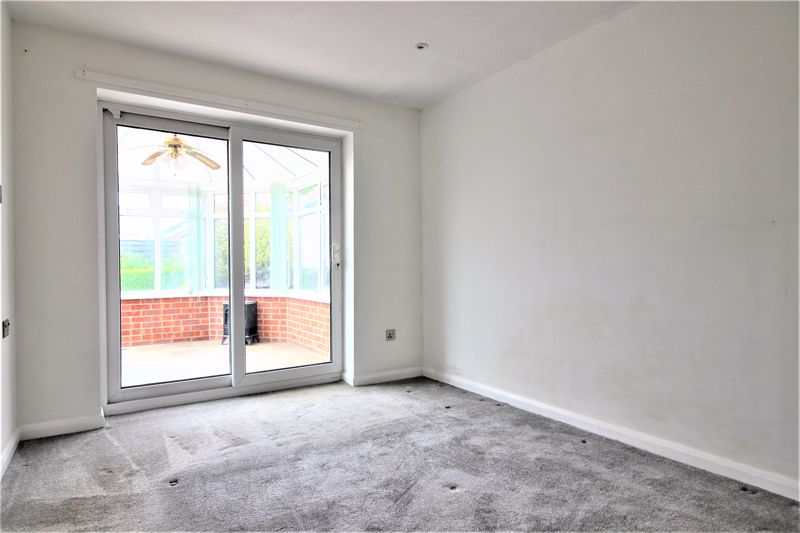 3 bed bungalow for sale in Aspen Close, Tuxford , NG22  - Property Image 4