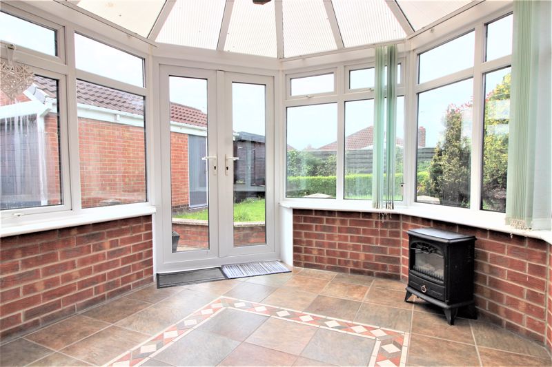 3 bed bungalow for sale in Aspen Close, Tuxford , NG22  - Property Image 9