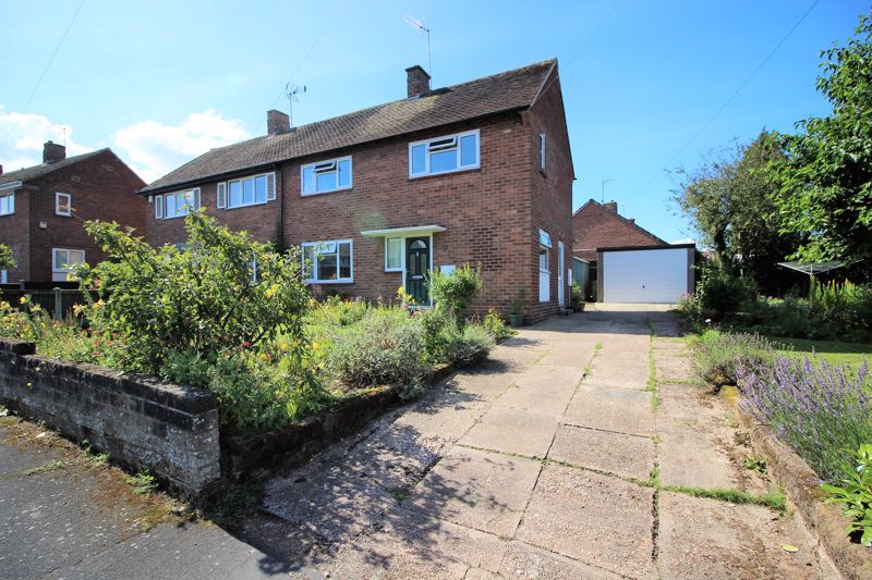 3 bed house for sale in Abbey Road, Edwinstowe, NG21 1